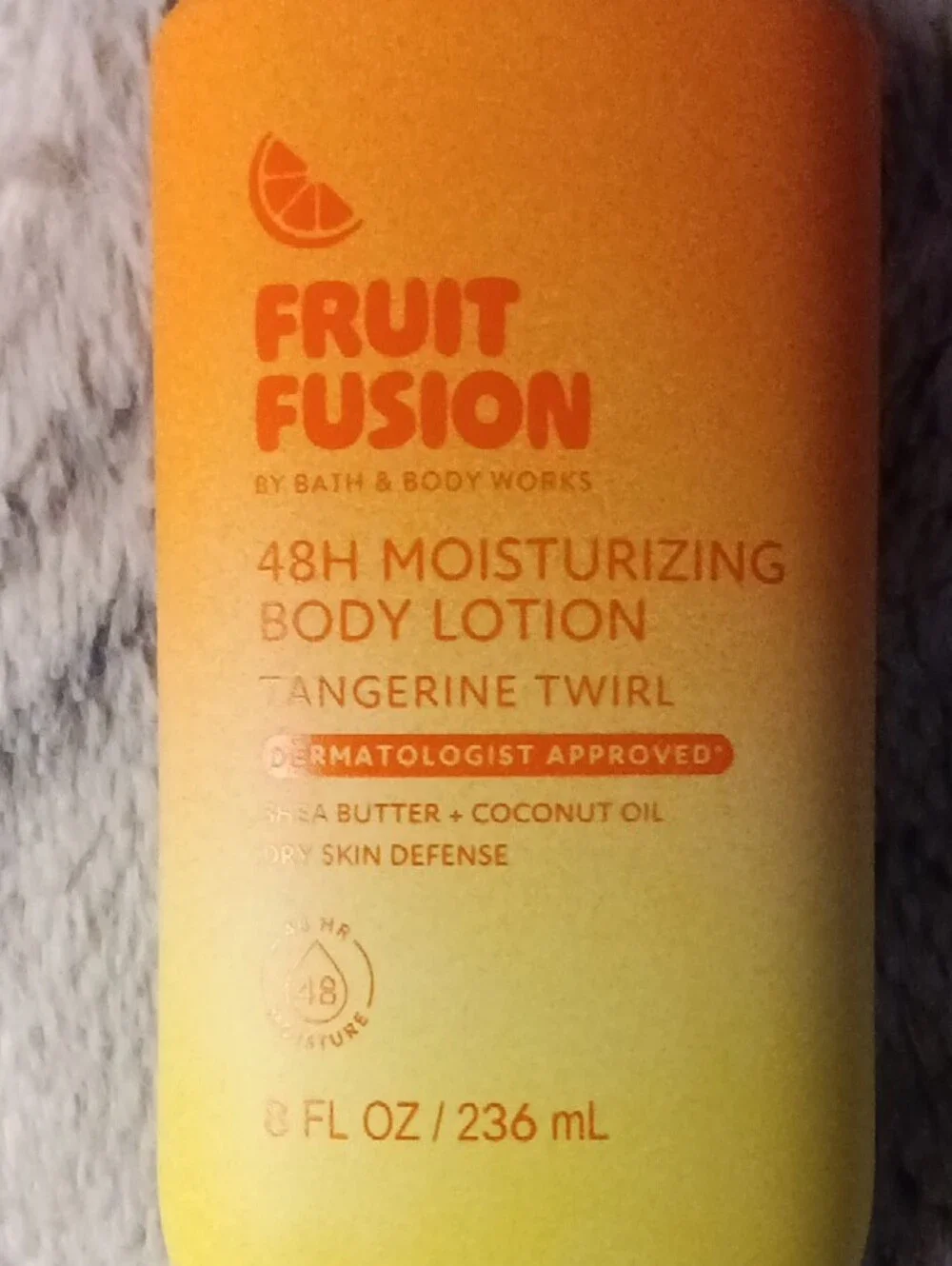 🍊Bath & Body Works Fruit Fusion Tangerine Twirl Lotion - Orange, Yellow🍊